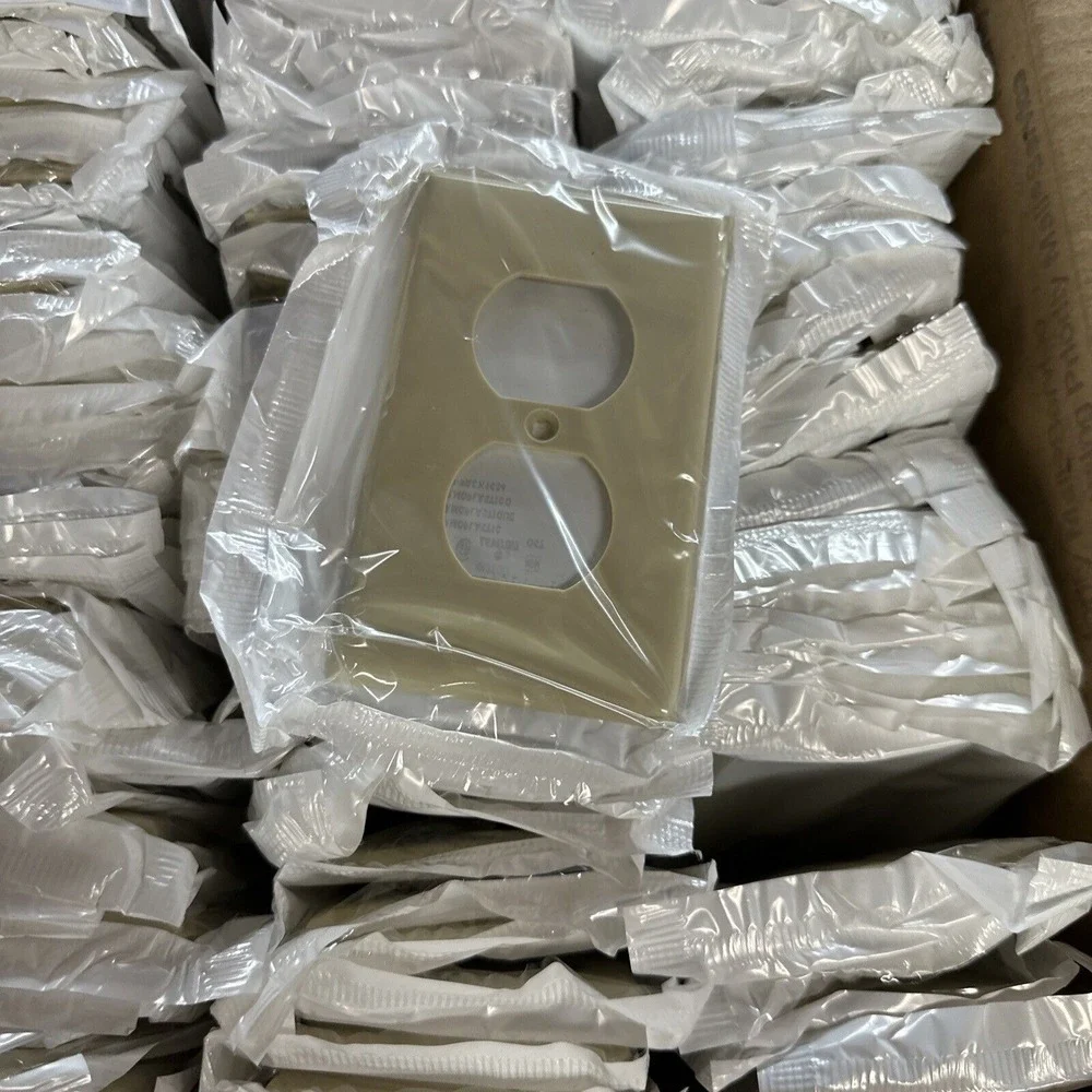 Leviton UNBREAKABLE Ivory Wallplate Nylon Outlet Cover 80703-I. LOT OF 100+